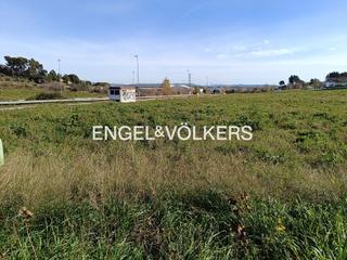 Solar industrial a Vilobí del Penedès. Conjunto de terrenos industriales zona vilobí del penedés
