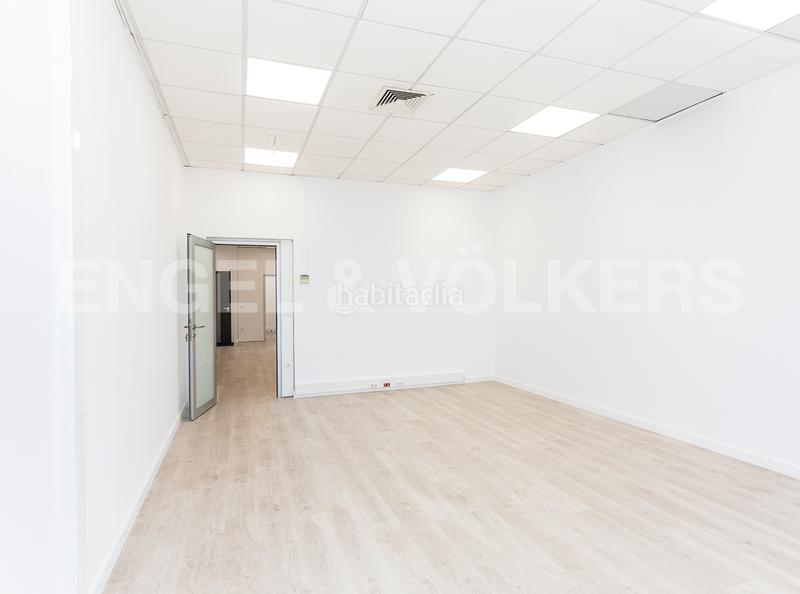 Foto b4afb0c9-87e1-4b9d-a9d9-c65174d8aec4. Location bureau dans Dreta de l´Eixample Barcelona