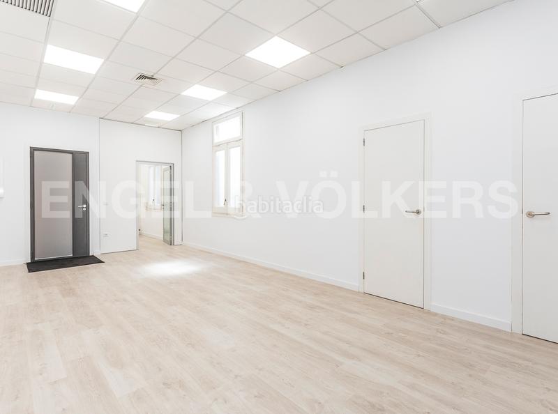 Foto ee80dcad-c63c-47dd-97e6-76b2567f16c6. Location bureau dans Dreta de l´Eixample Barcelona