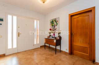 Terreny residencial a La Miranda. Casa a la venta en la miranda