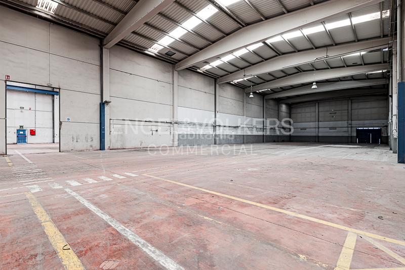 Foto 40c9880a-30ac-4621-a564-03fb9c038e43. Affitto capannone industriale in Arboç (L´)