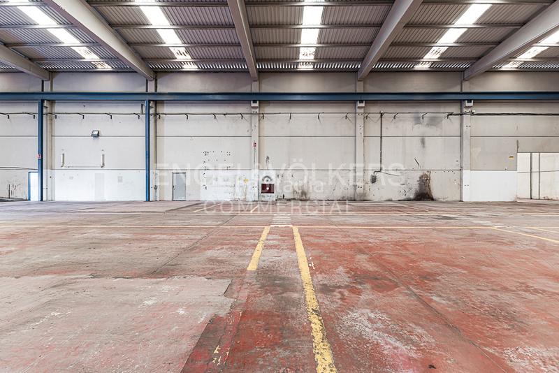 Foto 52eec06f-bae1-4d3a-9dac-4e85671f2d0a. Affitto capannone industriale in Arboç (L´)