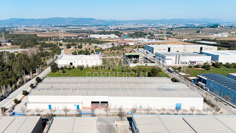 Foto 62811f4a-1387-4365-be19-624d6b4a3440. Affitto capannone industriale in Arboç (L´)