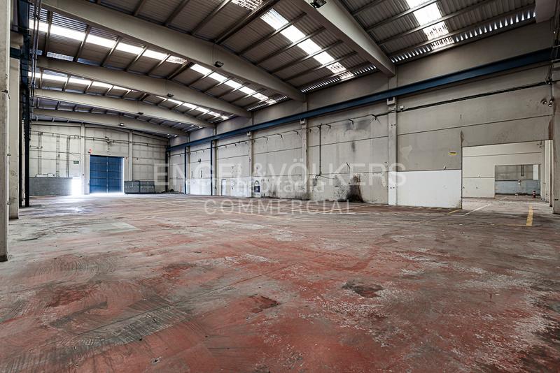 Foto b301c60f-b231-40f6-91a1-8b47eac3abaf. Affitto capannone industriale in Arboç (L´)