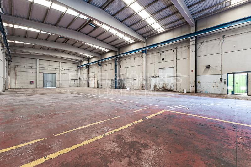 Foto bbee67ea-3b1f-49f1-bcf1-611d52fe6137. Affitto capannone industriale in Arboç (L´)