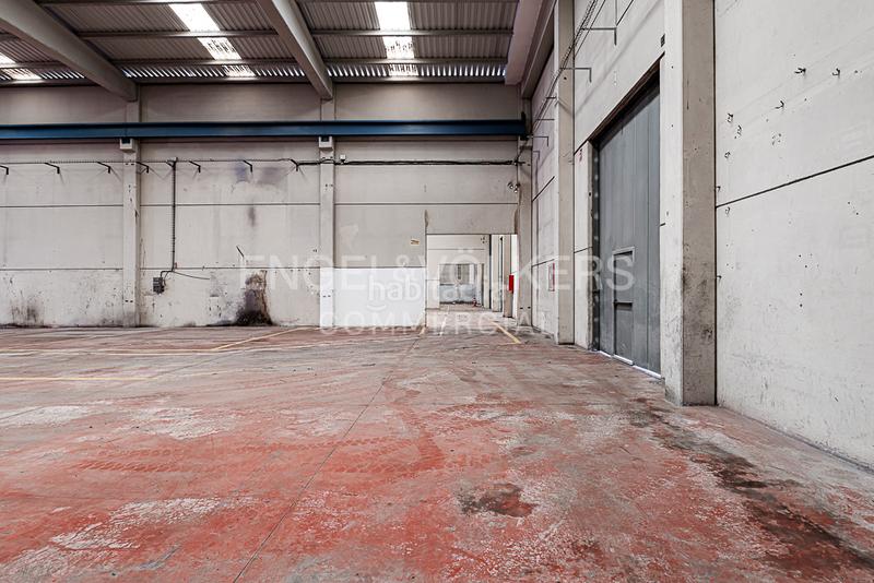 Foto ca6029bf-3976-4b97-ac4b-85d8a9aaccc0. Affitto capannone industriale in Arboç (L´)