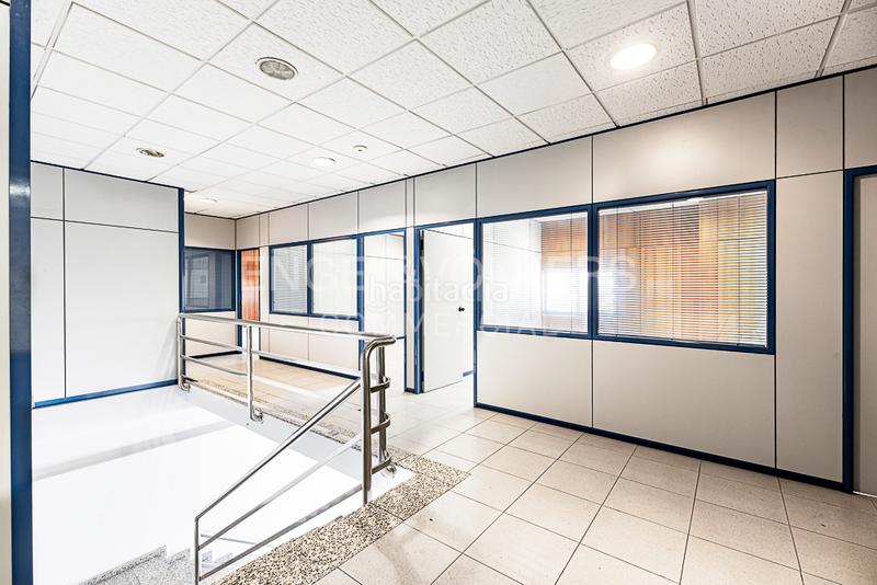 Foto d5ff43f1-c9ae-41ba-9b61-0a39739689e5. Affitto capannone industriale in Arboç (L´)