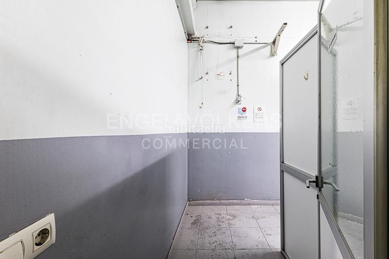 Foto f27cb11f-1450-441d-b3cc-fca912f7e635. Affitto capannone industriale in Arboç (L´)