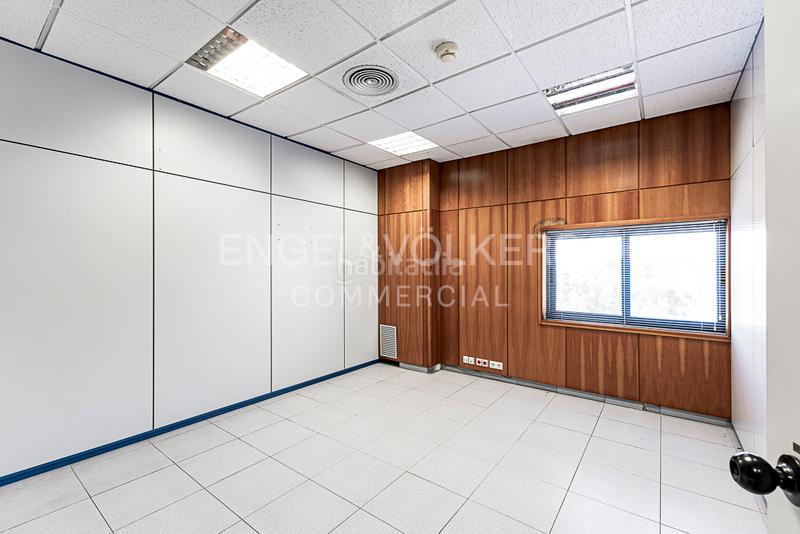 Foto f8eb7b89-0126-486d-b50c-69f103bda6e0. Affitto capannone industriale in Arboç (L´)