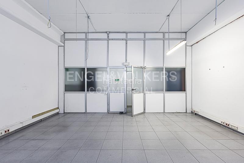 Foto fec75ef4-c322-4ff9-bd67-80dc9e79f121. Affitto capannone industriale in Arboç (L´)