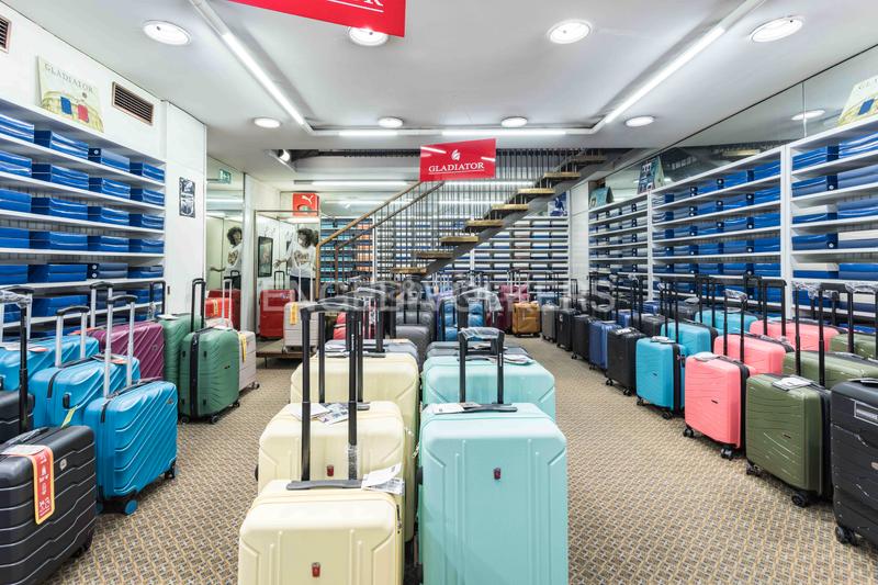 Foto 39730800-de9b-4e25-ac98-e3465819ad13. Local comercial edificio comercial en Collblanc. múltiples usos permitidos en Hospitalet de Llobregat (L´)