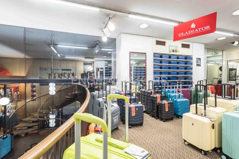 Foto 53eb9d62-e8cf-48fb-ab9d-dacfbfcee7f1. Local comercial edificio comercial en Collblanc. múltiples usos permitidos en Hospitalet de Llobregat (L´)