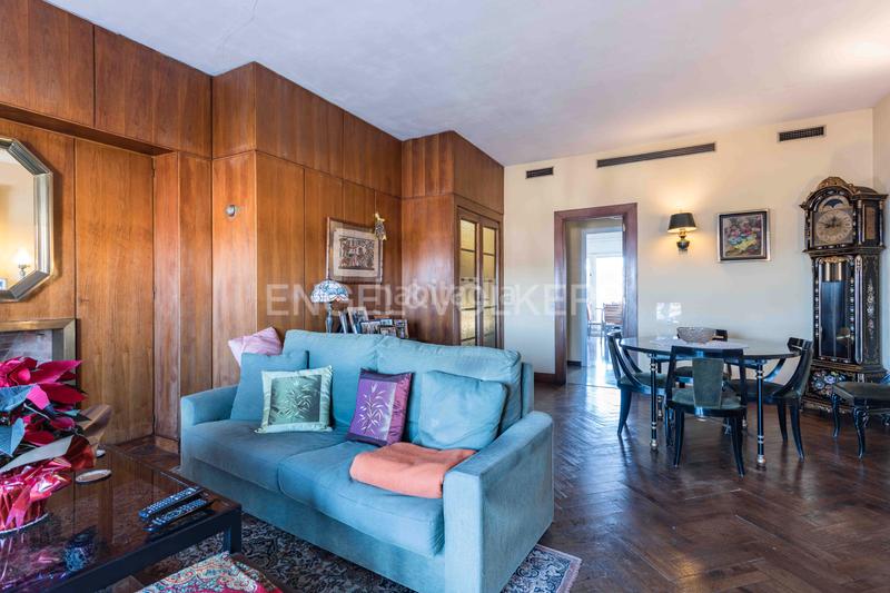 Foto cf241e58-345a-4bac-ac92-06b00eb44e0e. Local comercial edificio comercial en Collblanc. múltiples usos permitidos en Hospitalet de Llobregat (L´)