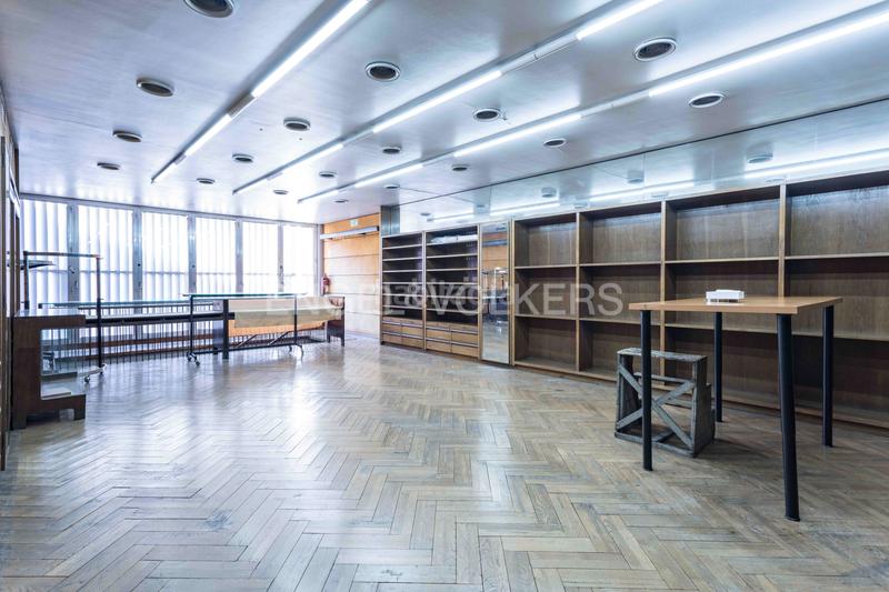 Foto da658faa-28c3-4081-85a3-a3c489ea6df7. Local comercial edificio comercial en Collblanc. múltiples usos permitidos en Hospitalet de Llobregat (L´)