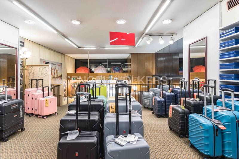 Foto e11ad2b2-98ea-42a8-b87c-252d350ca207. Local comercial edificio comercial en Collblanc. múltiples usos permitidos en Hospitalet de Llobregat (L´)