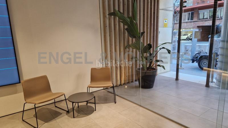 Foto 374b587c-d306-4269-93e1-62b00927287b. Rent office space with parking in Sants Barcelona