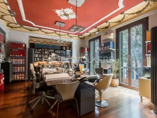 Bureau à Dreta de l´Eixample. Fantástica oficina en principal en calle girona