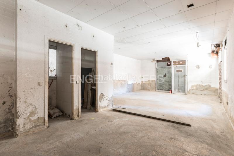 Foto 59c9ae15-f9e1-425c-8c73-35a41f8c3ca6. Business premise in Sants Barcelona