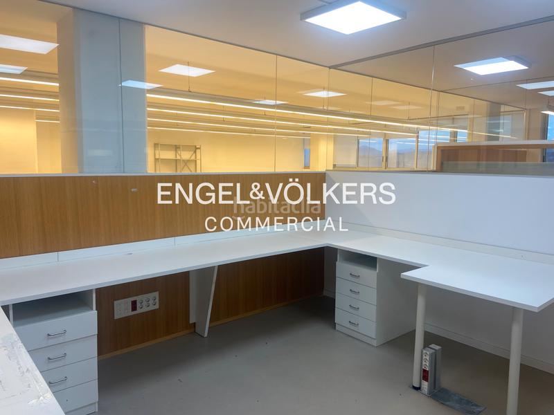 Foto 1932b435-44fe-4512-bbcf-da0df5ee6c44. Location bâtiment à usage industriel dans Sant Josep Hospitalet de Llobregat (L´)