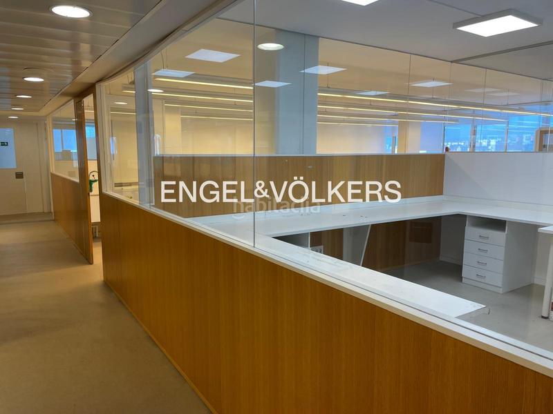 Foto 63105de5-054d-4711-b324-f62e3b133861. Location bâtiment à usage industriel dans Sant Josep Hospitalet de Llobregat (L´)