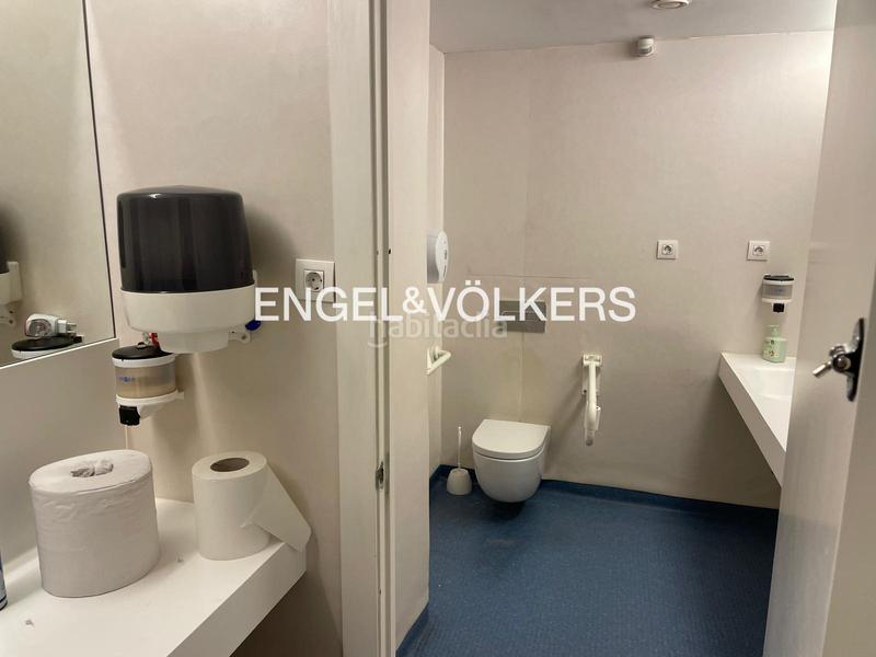 Foto acf34e41-3f06-4890-bd9e-1e50d3bf1eeb. Location bâtiment à usage industriel dans Sant Josep Hospitalet de Llobregat (L´)