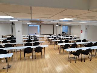 Oficina a Vila de Gràcia. Gran oficina en venta en sant gervasi