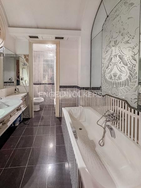 Foto e3ccfe7a-532c-4f46-b5e9-a410a1e6d760. Oficina a Dreta de l´Eixample Barcelona