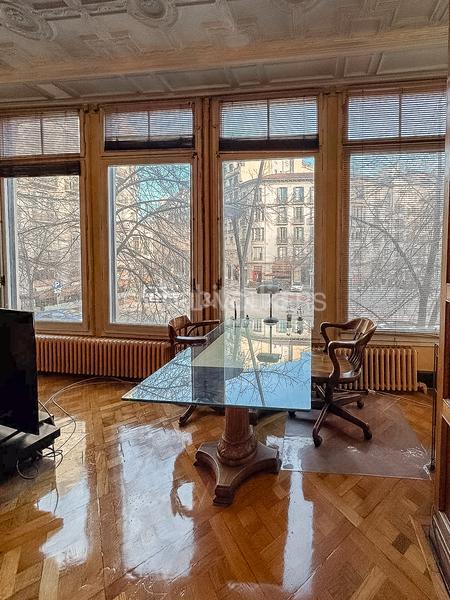 Foto f1343b81-7d5e-46a4-9c57-b76f0813b743. Oficina a Dreta de l´Eixample Barcelona