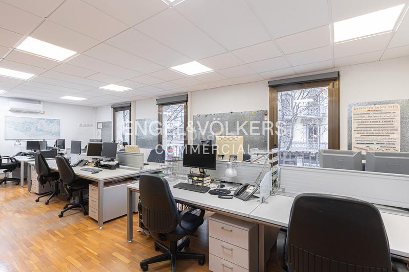 Foto aedf2be5-3235-42c1-a05a-2aece705c5a2. Office space in L´Antiga Esquerra de l´Eixample Barcelona