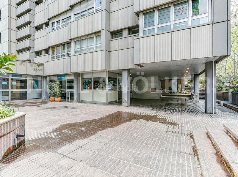 Foto aa0f8764-60fc-4650-8c7e-e29c19435117. Alquiler local comercial clínica en bonanova en Tres Torres Barcelona