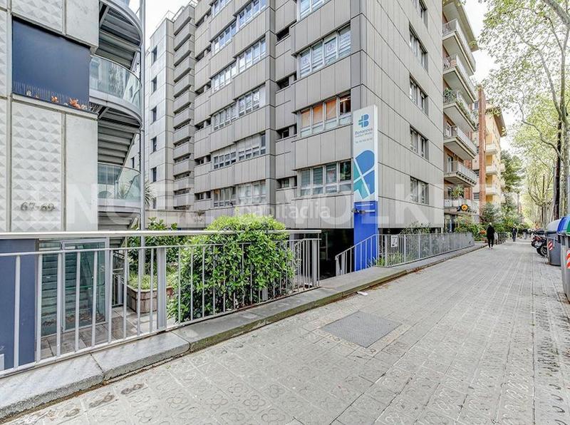 Foto 340ab215-5595-4ed3-9f16-7621d365122f. Rent business premise in Tres Torres Barcelona