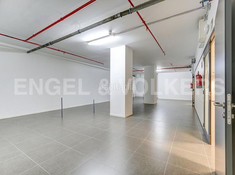 Foto 9145e5d4-0e83-4f82-a517-7c63d87eaa76. Rent business premise in Tres Torres Barcelona