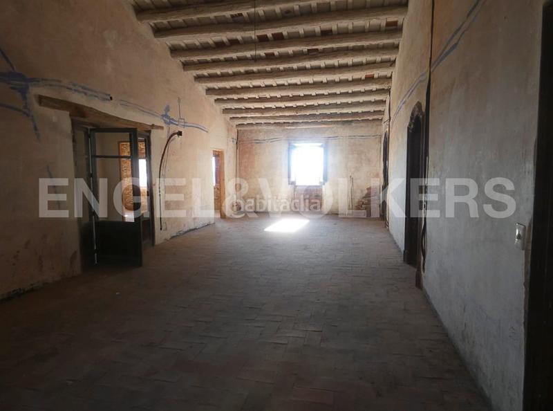 Foto 3233f6ea-f471-4fb8-94a6-3b92cfdd7c62. Terreno residencial gran parcela plana junto al pueblo y playa en Calella