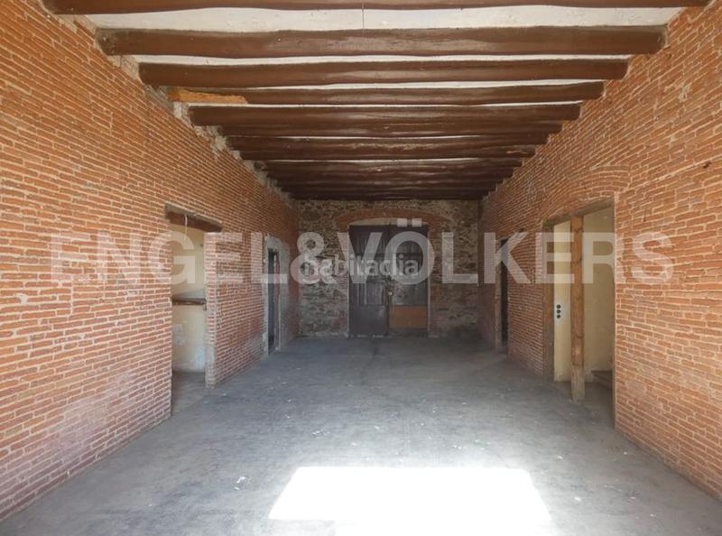 Foto 935d78dd-c293-4ab1-81a7-8aaedddea91a. Terreno residencial gran parcela plana junto al pueblo y playa en Calella