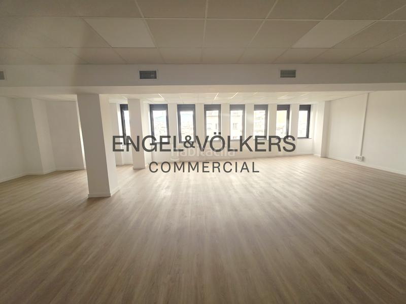 Foto f49c0659-41b7-42a2-aeb8-5fa71c7f25a4. Rent office space with parking in L´Antiga Esquerra de l´Eixample Barcelona