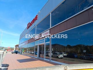 Business premise in El Tancat-Mas d´en Gual. Nave comercial en polígono la cometa