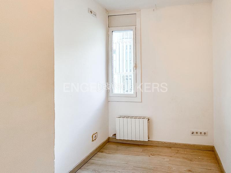 Foto c82186bf-bab0-48c6-a2df-8d70cd8cff4a. Location bureau dans Sant Gervasi - Galvany Barcelona