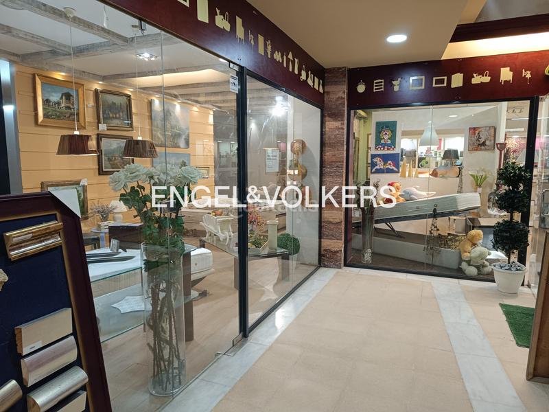 Foto ff2af7dd-0812-4398-a250-54ff980363da. Local comercial 3 locales comerciales en vilanova en Vilanova i la Geltrú