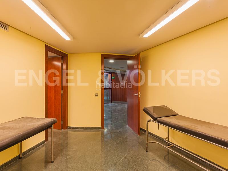 Foto b554c1ae-48b1-4a23-b528-ec1a3399cde9. Bureau dans Putget - Farró Barcelona