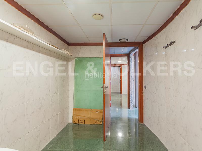 Foto cb187843-b237-4fdd-bf8b-2b73b85d983f. Bureau dans Putget - Farró Barcelona