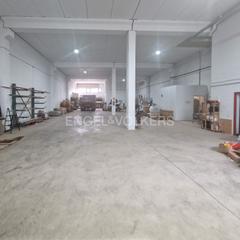 Nau industrial a Centre-Can Nadal. Nave en venta en sant feliu de llobregrat