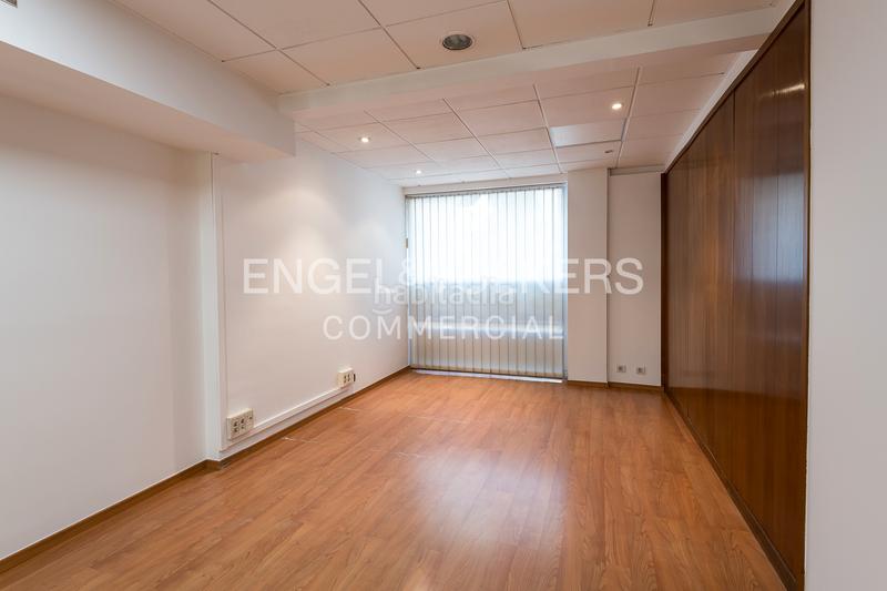 Foto b0c20135-3735-40ce-a674-0af2520824d5. Location bureau avec parking dans Dreta de l´Eixample Barcelona