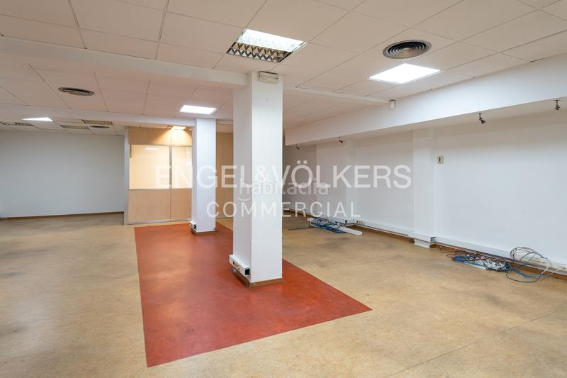 Foto bbf9e777-d617-4402-b9a6-36b7e90da7a7. Location bureau avec parking dans Dreta de l´Eixample Barcelona