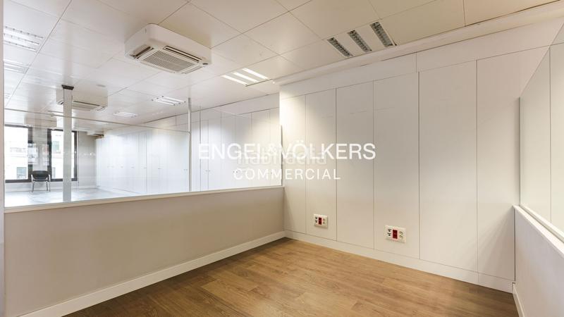 Foto 033474af-116e-44e6-bfc7-a16e185edf5a. Rent office space with parking in Dreta de l´Eixample Barcelona