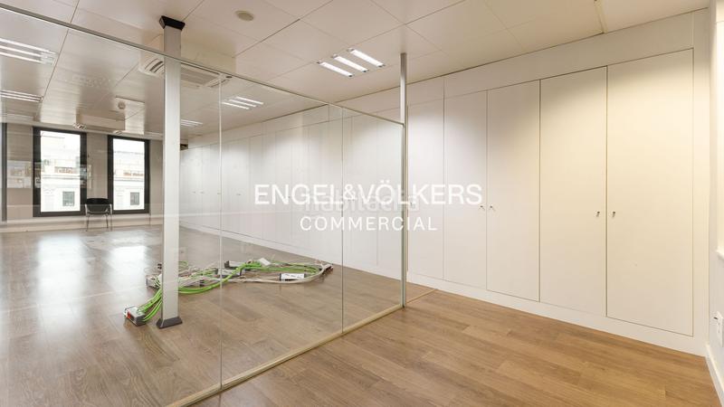 Foto 1803ab7b-fbcd-4576-bb14-00439b748a92. Rent office space with parking in Dreta de l´Eixample Barcelona