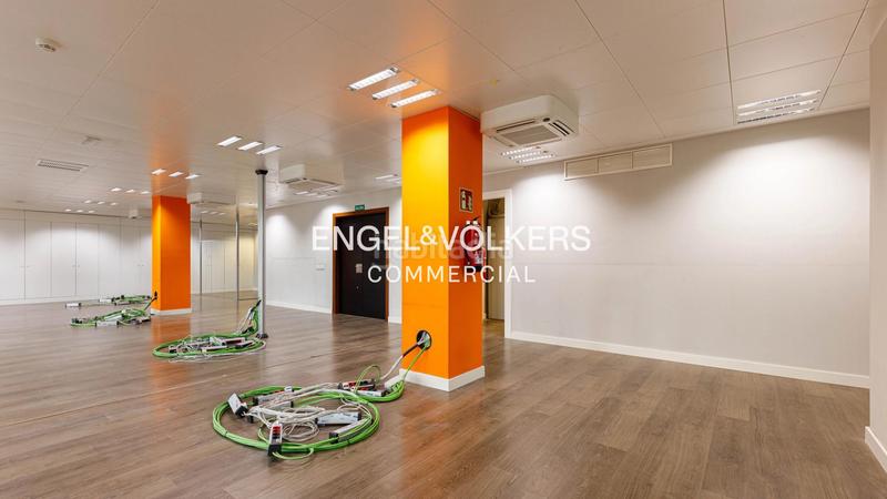 Foto 3cad7e14-7629-4241-8c10-6046a173fd54. Rent office space with parking in Dreta de l´Eixample Barcelona