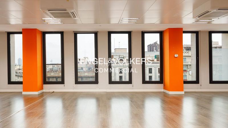 Foto 42714651-930c-42c3-8db8-418c5b2ecec3. Rent office space with parking in Dreta de l´Eixample Barcelona