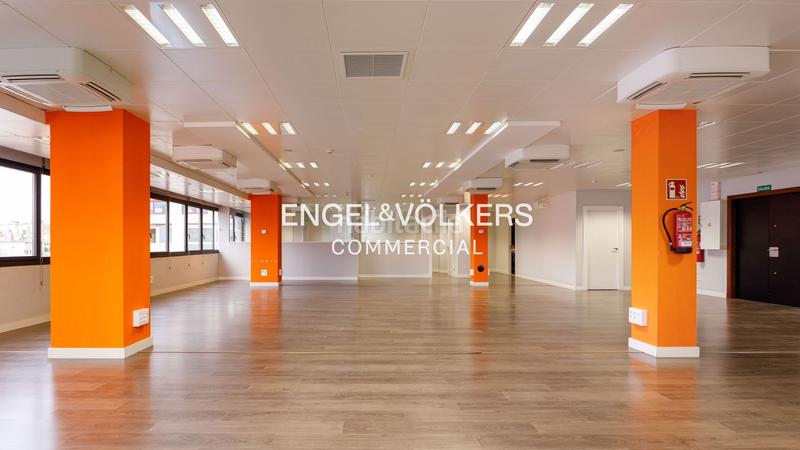 Foto 93622e6a-81f0-4dc2-a805-d9496b9f5a7f. Rent office space with parking in Dreta de l´Eixample Barcelona