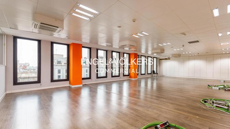 Foto abd0822c-ab84-4d58-8529-7d9df027404e. Rent office space with parking in Dreta de l´Eixample Barcelona