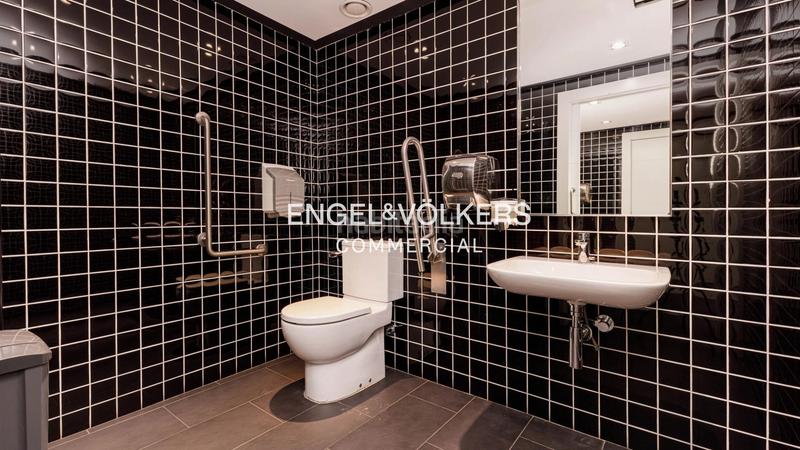 Foto fe4563c4-6cb1-4038-9d81-f7df6a8d3217. Rent office space with parking in Dreta de l´Eixample Barcelona